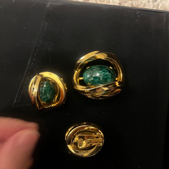 Vintage brooch and earrings set - Picture 2 of 2